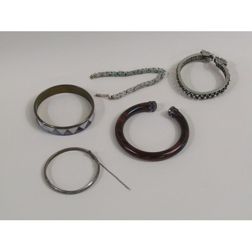 1491 - FOUR SILVER BANGLES AND BRACELETS TOGETHER WITH COMPOSITE