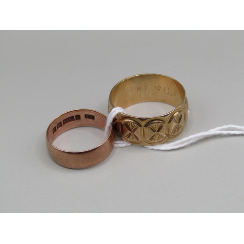 1555 - TWO 9ct GOLD RINGS SIZE L AND R - 8.1g