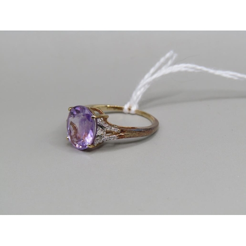 1563 - 10ct GOLD DIAMOND AND AMETHYST SET RING