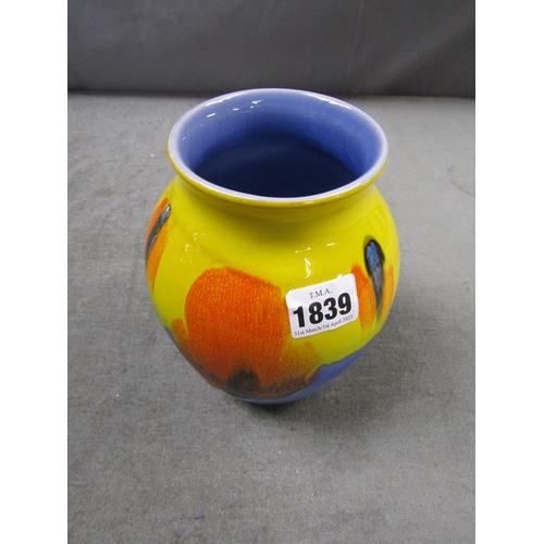 1839 - POOLE POTTERY YELLOW AND BLUE VASE, 17CM H