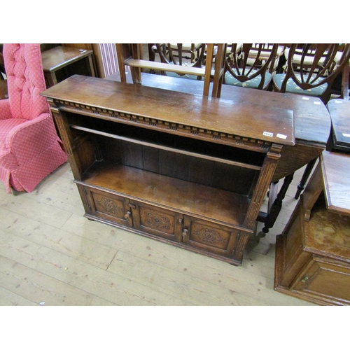 1912 - CONTEMPORARY OAK STANDING OPEN BOOKSHELF WITH BASE CUPBOARDS, 104CM W, 86CM H