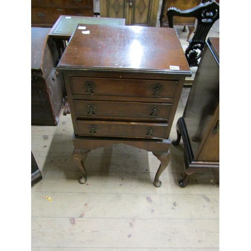 1927 - FIGURED MAHOGANY BEDROOM CHEST OF THREE DRAWERS ON STAND, 46CM W, 74CM H