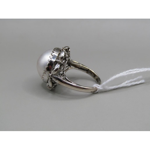 1597 - 18ct WHITE GOLD MABE PEARL RING SIZE L