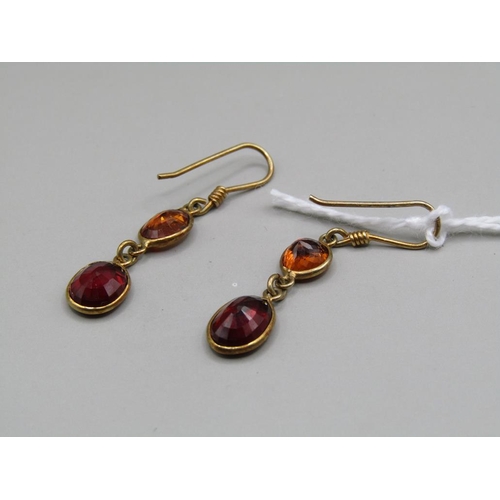 1613 - GOLD GARNET EARRINGS