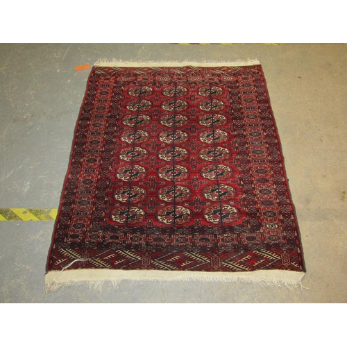 1929 - PERSIAN RED GROUND WOOLLEN RUG, 152CM X 113CM