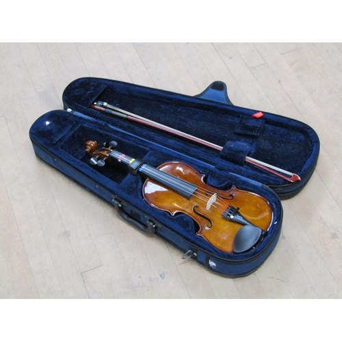 1285 - CASED VIOLIN