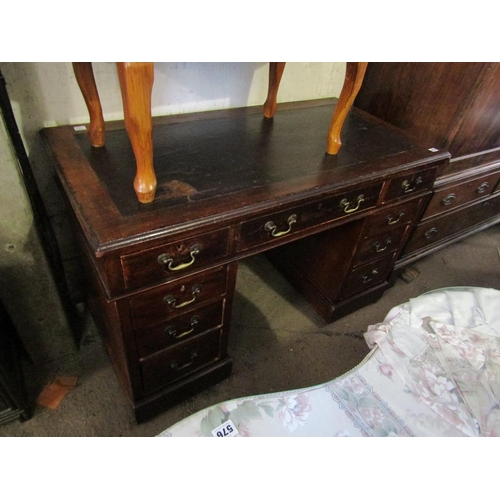 553 - EDWARDIAN MAHOGANY PEDESTAL DESK