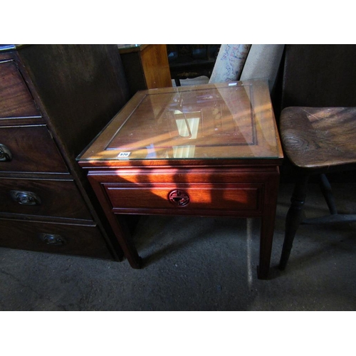 570 - ORIENTAL COFFEE TABLE