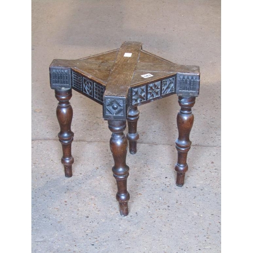 583 - VICTORIAN STOOL