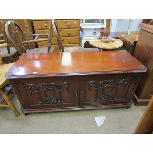 681 - VICTORIAN MAHOGANY CUPBOARD