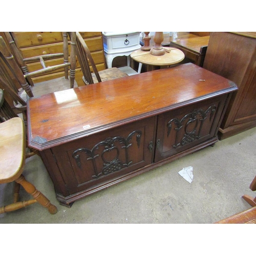 681 - VICTORIAN MAHOGANY CUPBOARD