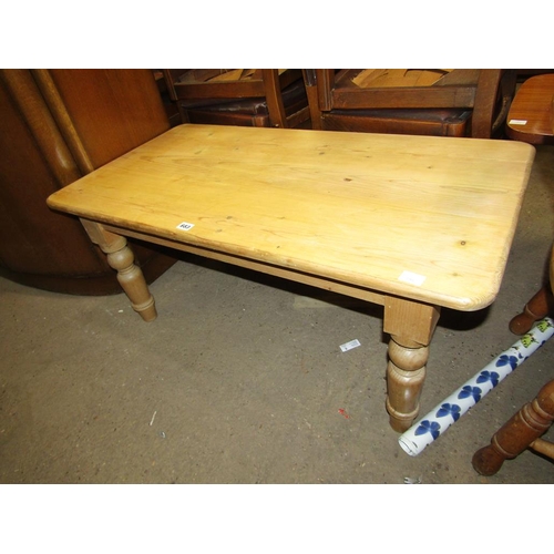 683 - PINE COFFEE TABLE