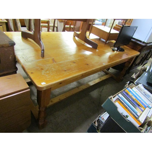 786 - LARGE PINE TABLE