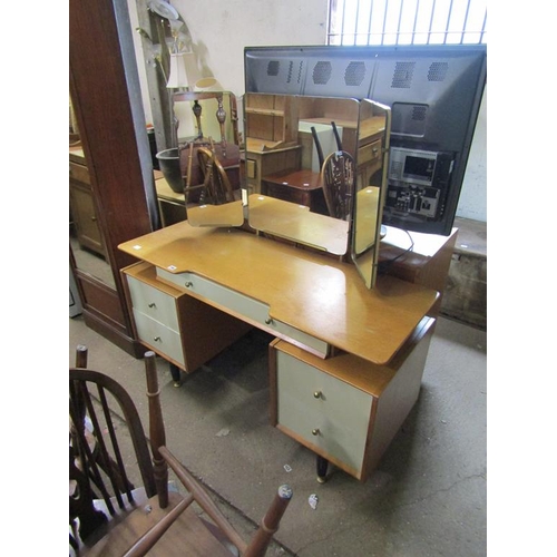 798 - G PLAN OAK DRESSING TABLE