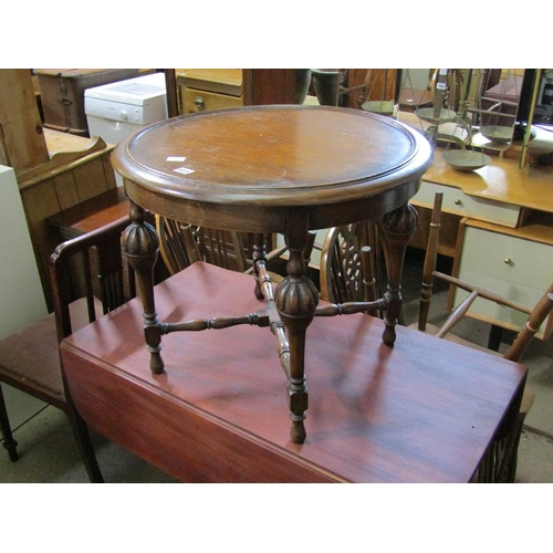 815 - 1930s OAK OCCASIONAL TABLE