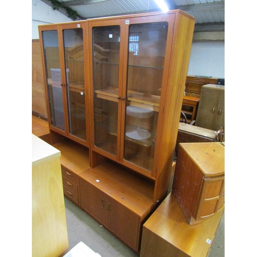 844 - G PLAN TEAK WALL UNIT