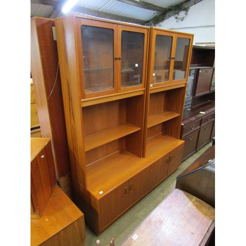 846 - G PLAN TEAK WALL UNIT