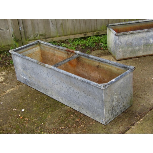 935 - WATER TROUGH