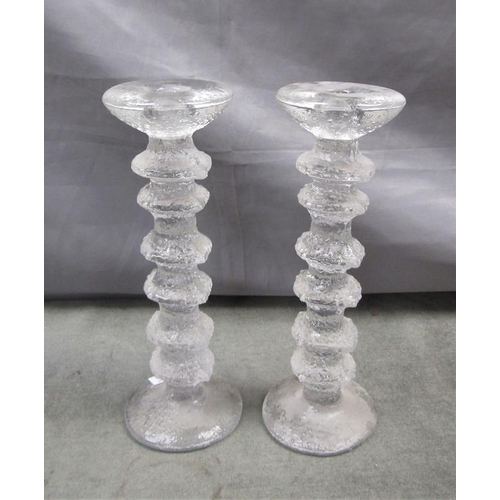 1535 - PAIR OF VYTTILA FESTIVA CANDLESTICKS DESIGNED BY SARPANEVA, 25CM H