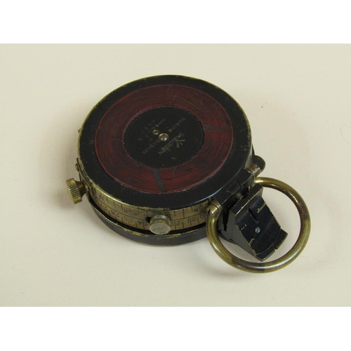 1268 - FIRST WORLD WAR VERNERS PATTERN SWIFT COMPASS WITH LEATHER CASE