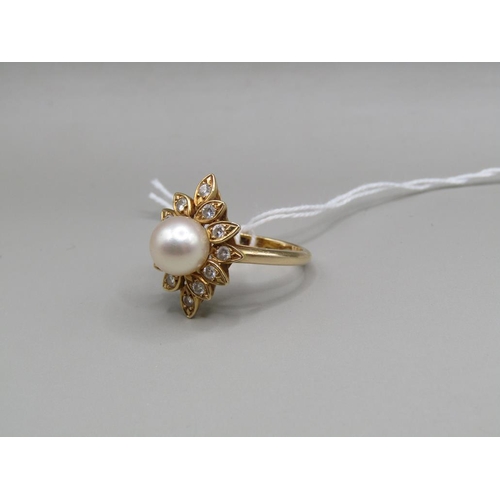 1332 - 18ct DIAMOND AND PEARL SET RING SIZE N