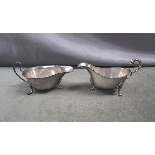 1461 - TWO SILVER SAUCE BOATS, APPROX 6.8ozt