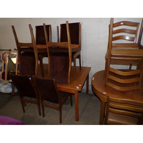 620 - WHITE & NEWTON TEAK DINING TABLE AND CHAIRS