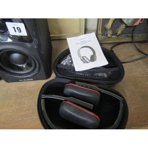 19 - AUDIO EQUIPMENT - SPEAKERS, HEADPHONES