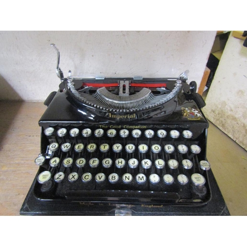 55 - VINTAGE IMPERIAL TYPEWRITER IN CASE