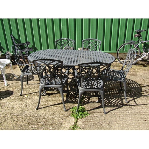 969 - GARDEN TABLE AND CHAIRS