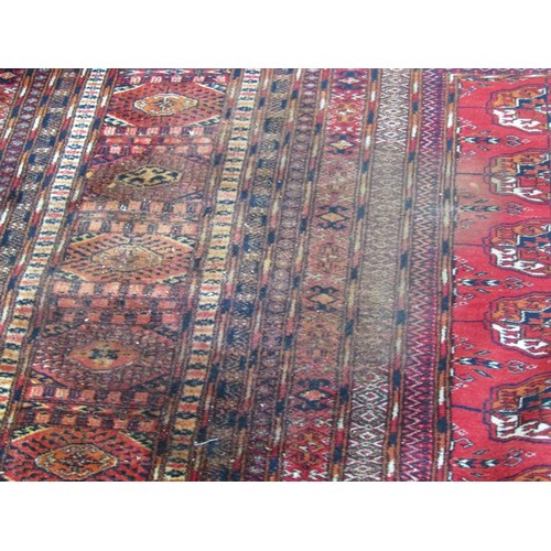 770 - LARGE ORIENTAL RUG - 450cms x 370 cms