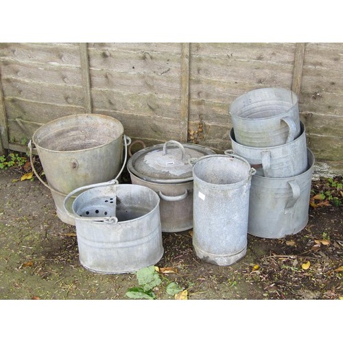 1008 - COLLECTION OF BUCKETS