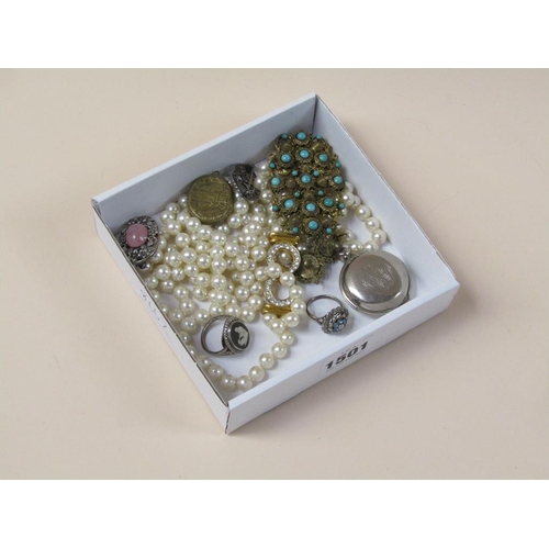 1501 - STRING OF PEARL BEADS TOGETHER WITH TURQUOISE SET BROOCH, SOVEREIGN CASE, TWO RINGS