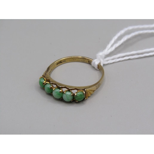 1515 - 14ct GOLD FIVE STONE JADE SET RING SIZE L1/2