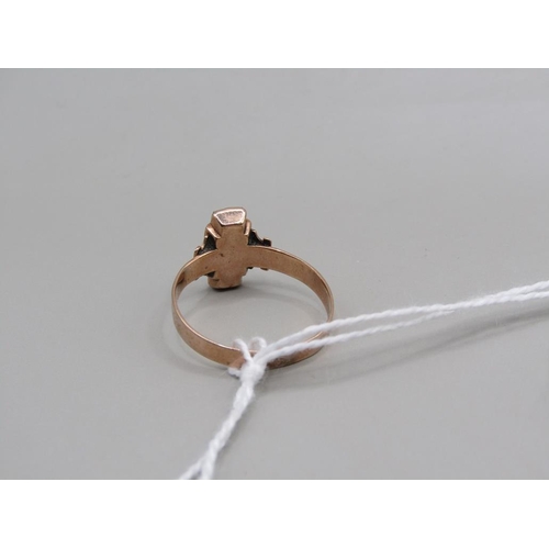 1523 - GOLD STONE SET RING SIZE S