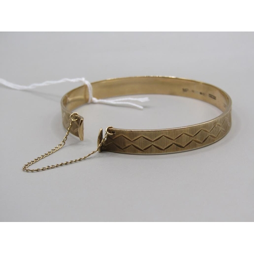 1566 - 9CT GOLD BRACELET, 14g