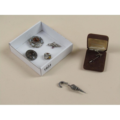 1631 - FOUR STONE SET BROOCHES; UMBRELLA BROOCH; BOXED BLUEBIRD PIN