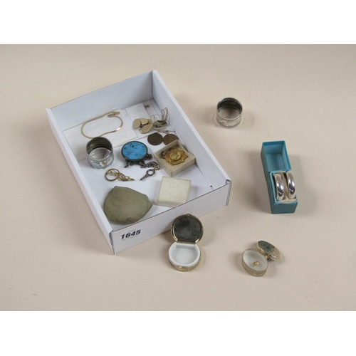 1645 - SMALL COLLECTION OF MISC ITEMS OF METAL COSTUME JEWELLERY
