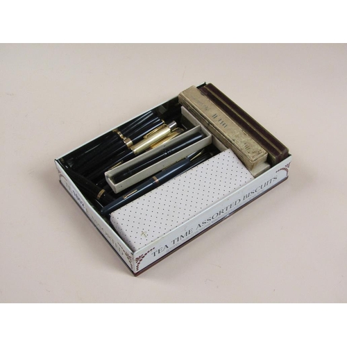 1652 - LARGE COLLECTION OF FOUNTAIN PENS OF VARIOUS MAKES