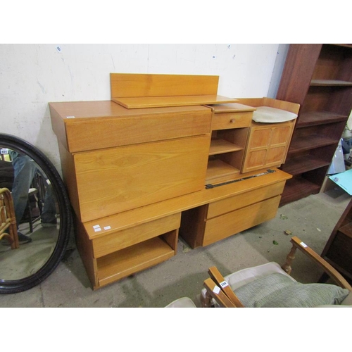 602 - BEAVER AND TAPLEY TEAK UNIT