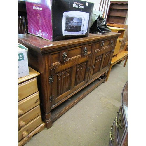 653 - OAK SIDEBOARD