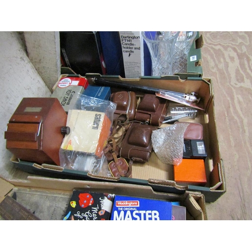 147 - BOX OF VINTAGE CAMERA EQUIPMENT, CAMERAS ETC.