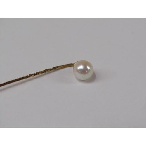 1268 - 9ct PEARL MOUNTED PIN