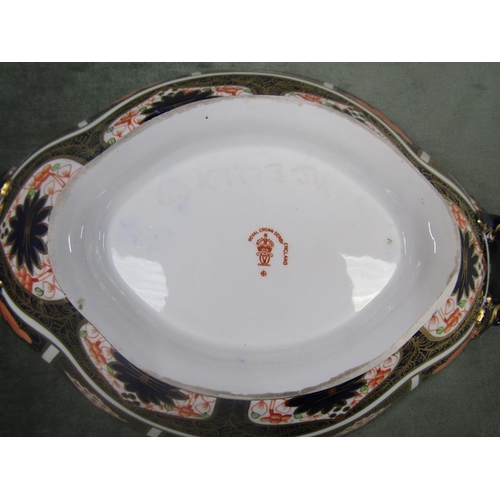 1586 - CROWN DERBY IMARI PATTERN TWO HANDLE BOWL, 26cms W