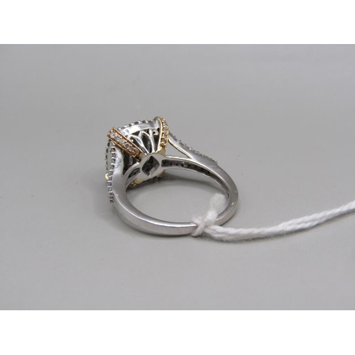 1338A - A LARGE AND IMPRESSIVE 14K WHITE GOLD DIAMOND RING IN A CONTEMPORARY SETTING.  SIZE N 1/2