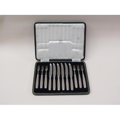 1442 - BOX SET OF BUTTER KNIVES AND FORKS, SILVER HANDLED