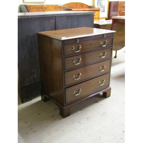 1790 - GEORGIAN MAHOGANY FOUR DRAWER BACHELORS CHEST