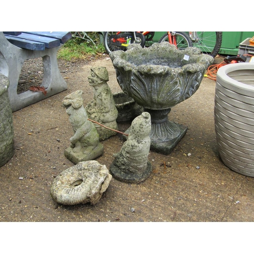 980 - COLLECTION OF GARDEN ORNAMENTS