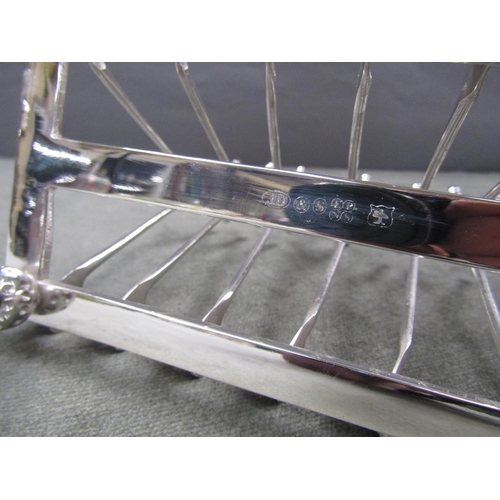 1497 - SILVER PLATED GOLF CLUB TOAST RACK