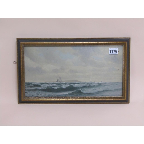 1176 - UNSIGNED - SEASCAPE WITH BOATS AND DISTANT CLIFFS, OIL ON PANEL, F/G, 18CM X 34CM